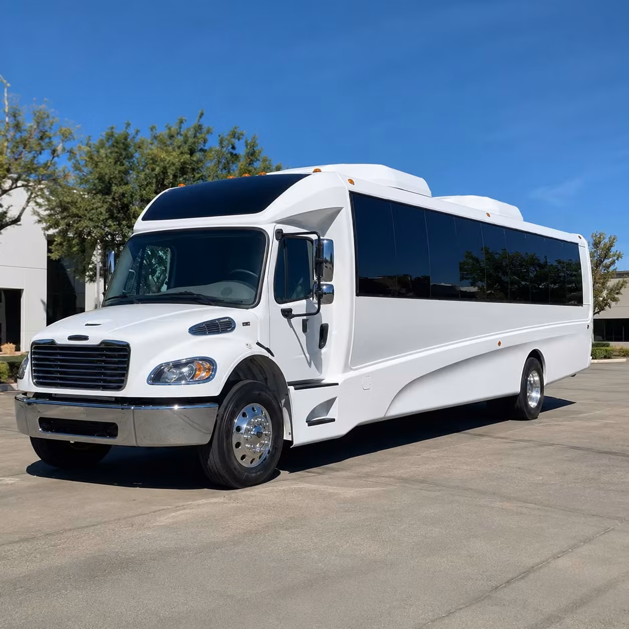 brentwood 30 passenger minibus rental